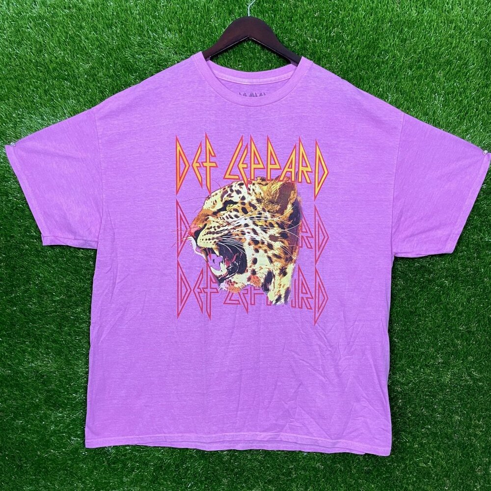 Def Leppard rock band T-shirt size XL